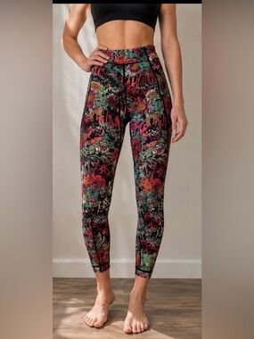Lululemon Wunder Under High Rise Crop Floral Print Multi Discontinued Sz 6